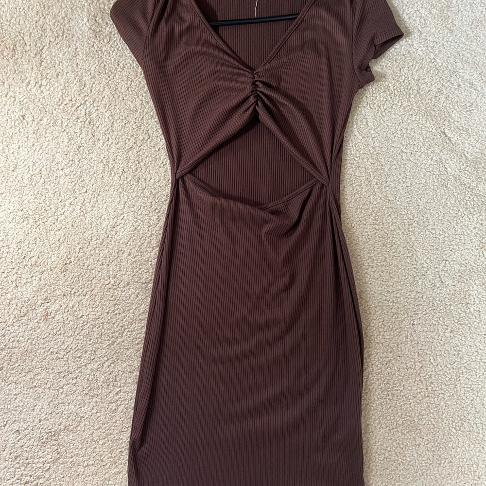 Brown Cut out t shirt dress